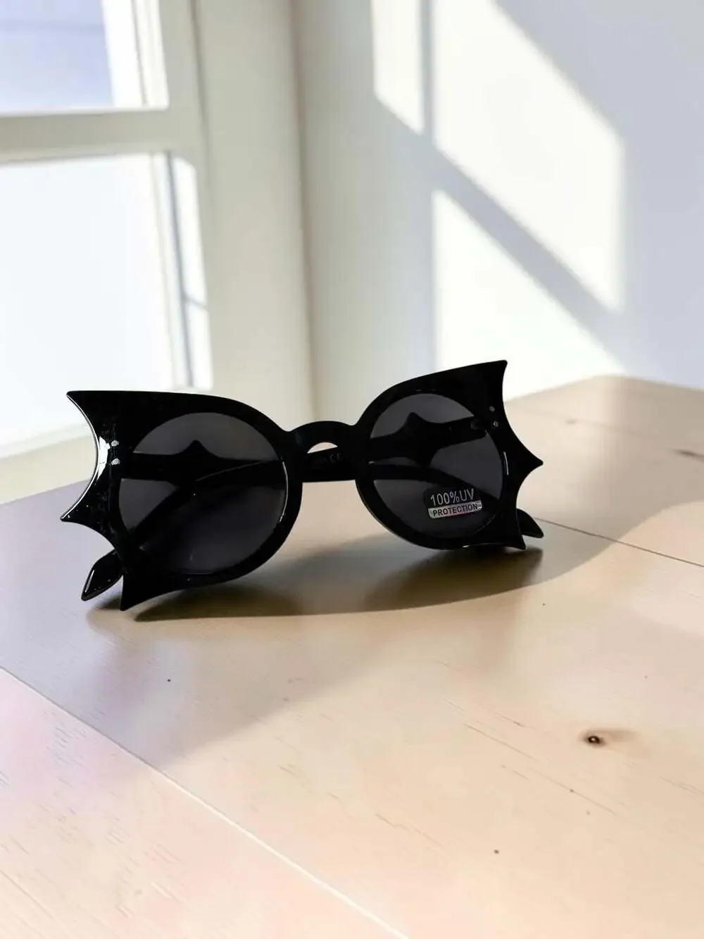 Gothic Style Bat Wing Sunglasses in Black